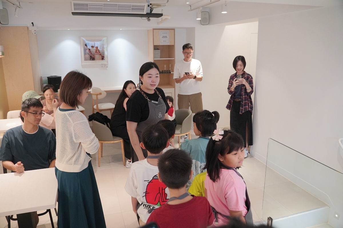 【8%ice冰店小小店長體驗】化身永康街最可愛小小店長 冰淇淋小知識×收銀體驗×手作製作 - 第13張圖