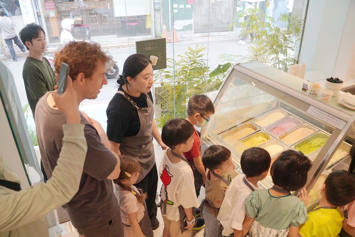 【8%ice冰店小小店長體驗】化身永康街最可愛小小店長 冰淇淋小知識×收銀體驗×手作製作 - 第14張圖