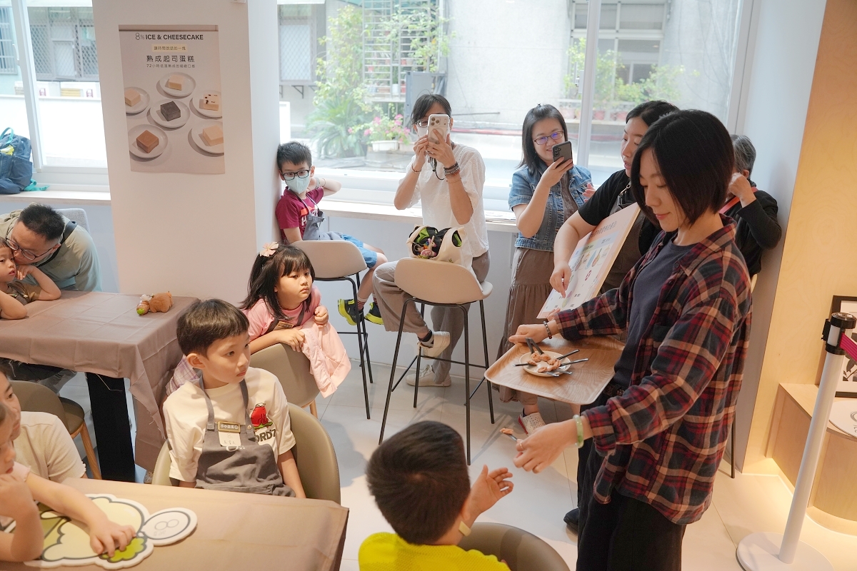 【8%ice冰店小小店長體驗】化身永康街最可愛小小店長 冰淇淋小知識×收銀體驗×手作製作 - 第19張圖