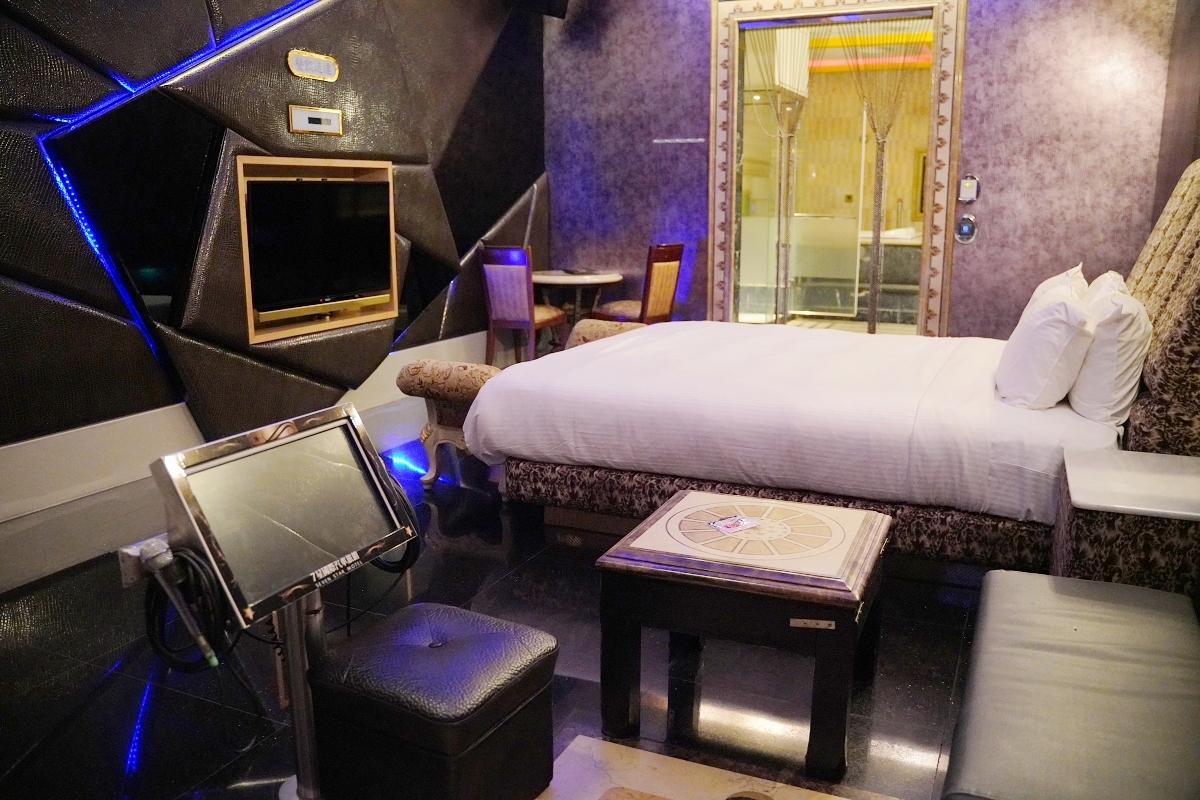 【七星國際汽車旅館】內壢汽車旅館推薦 2000坪數十間精品客房 大型氣泡按摩浴缸頂級SPA - 第5張圖