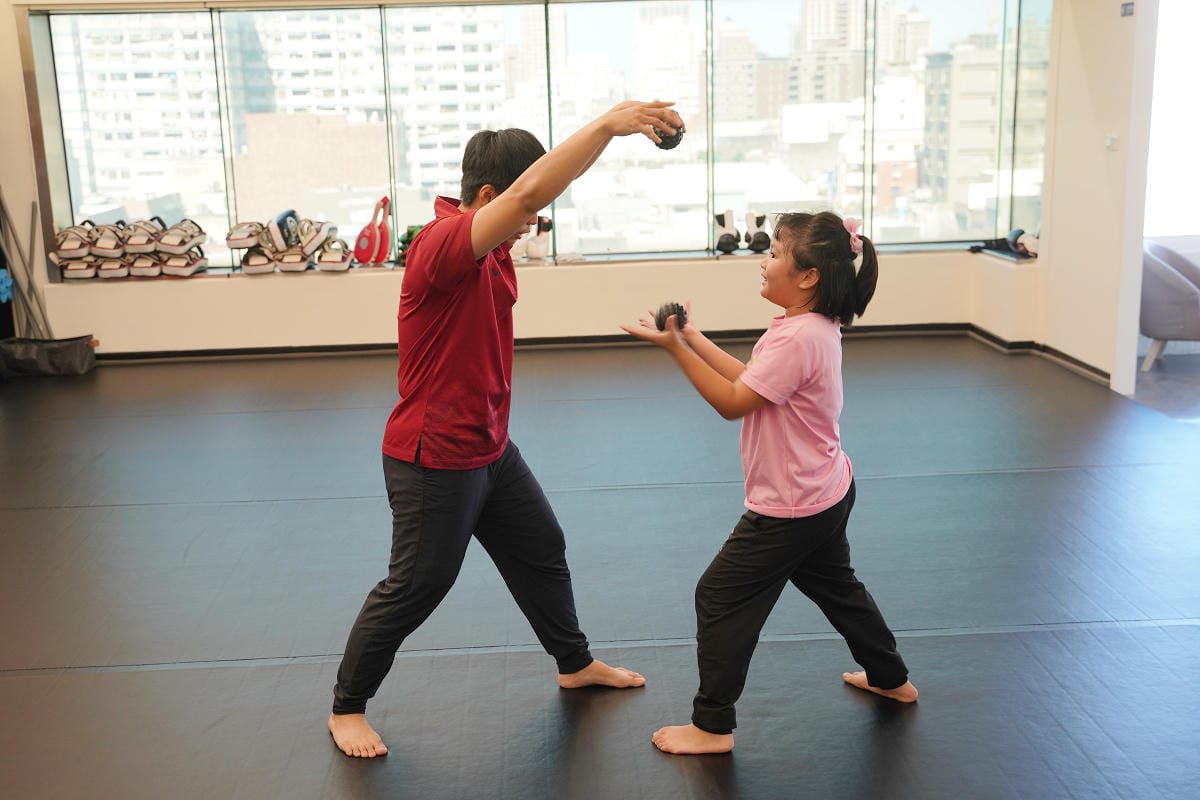 【Customfit客美健身】桃園兒童運動課程推薦 兒童拳擊課程 強化體能/提升專注力