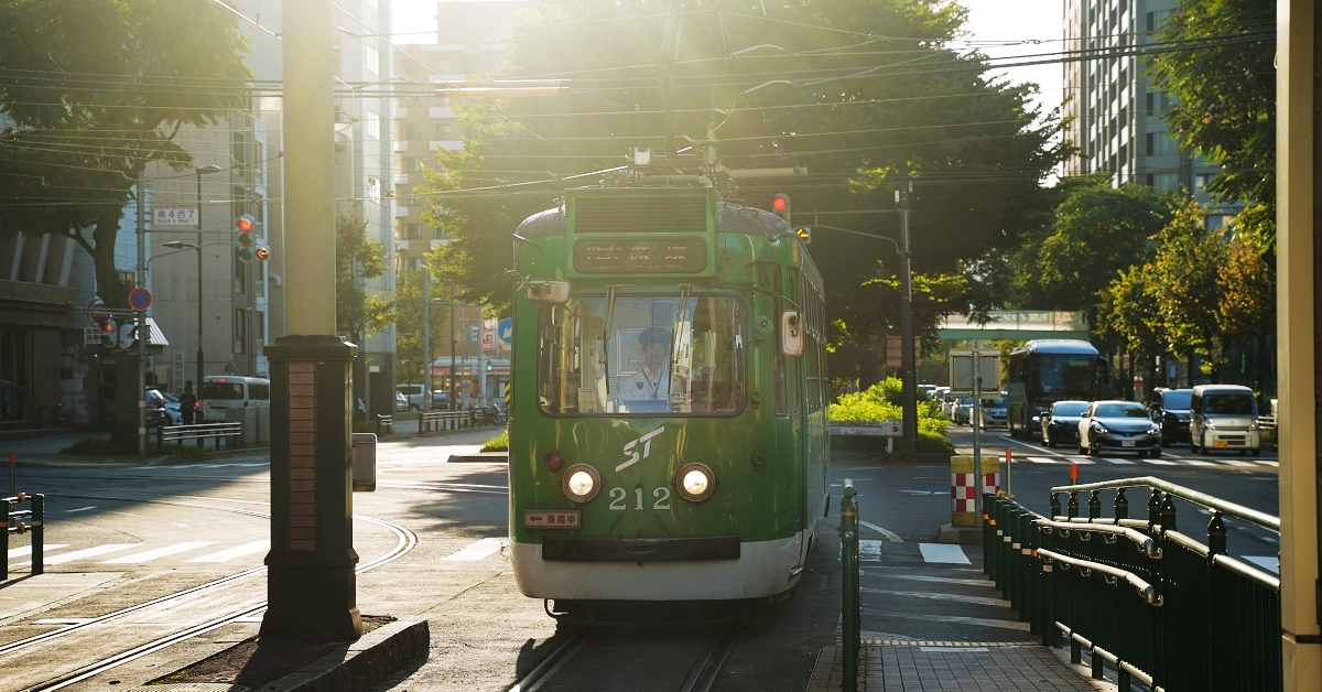 【札幌市營有軌電車】體驗札幌市民日常生活 每次乘車230日圓 搭乘路面電車暢遊札幌城市美景