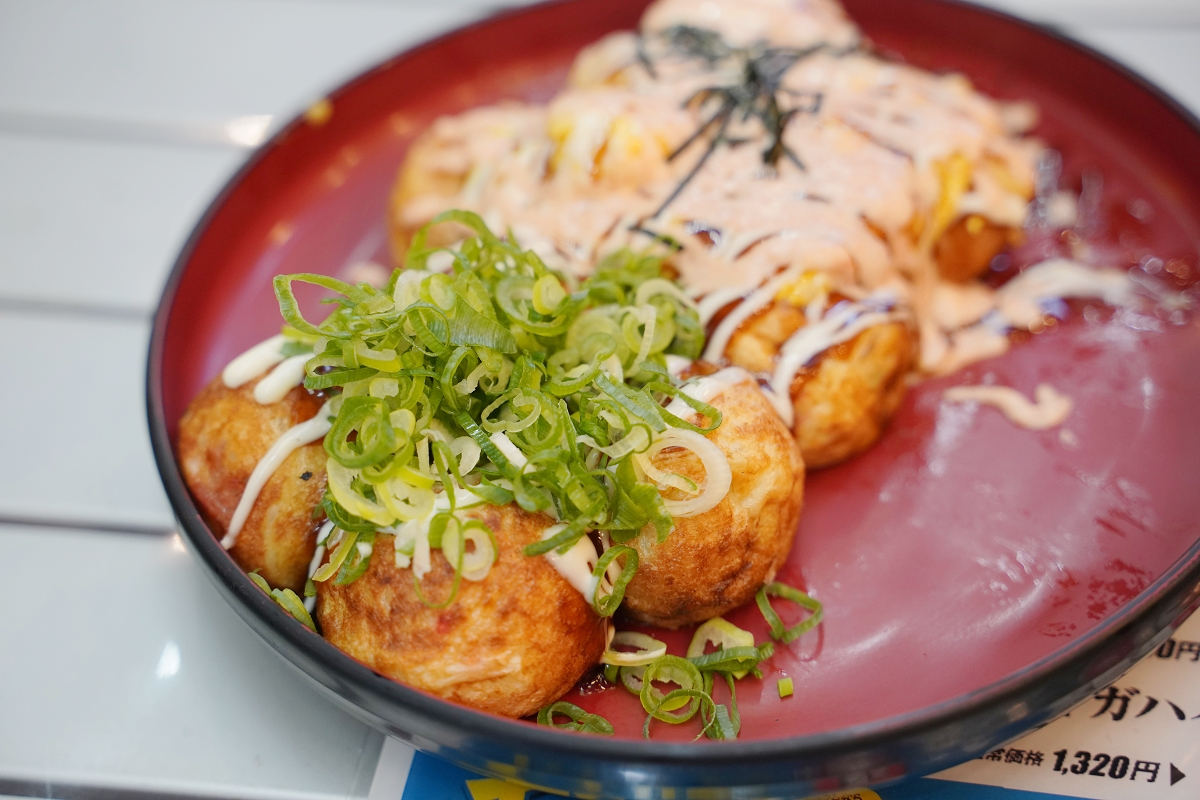 【タコとハイボール 札幌狸小路本店】狸小路商店街章魚燒和威士忌蘇打 中文菜單超人氣在地美食