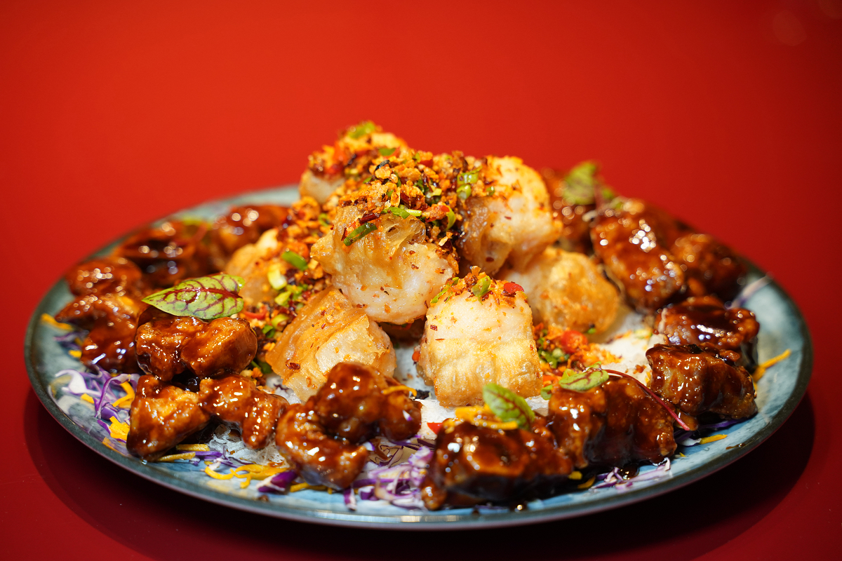 【麟聚粵式私房料理】台北米其林餐廳推薦 粵式私廚招牌玻璃脆皮小乳鴨必吃 台北小巨蛋美食餐廳