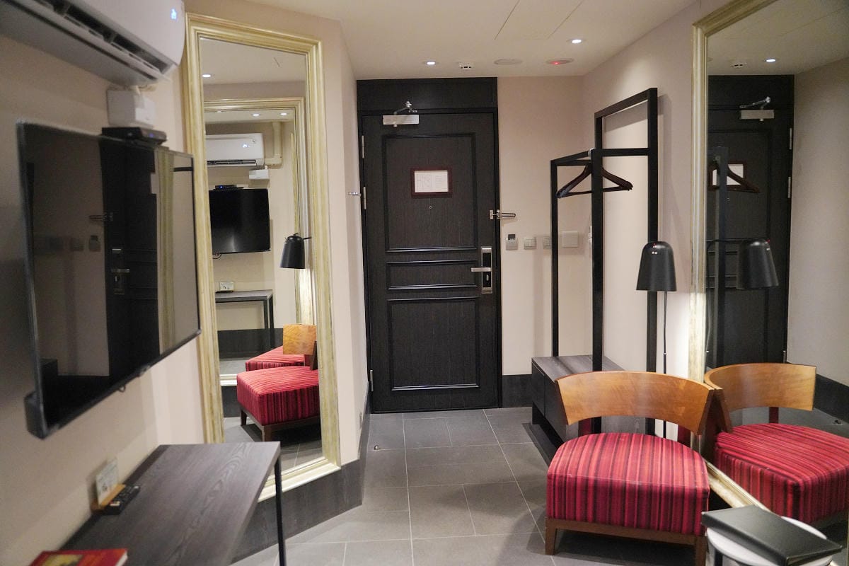 【樂逸旅居高雄七賢館 Lainn】高雄住宿推薦 鄰近高捷美麗島站/六合夜市 免費下午茶點