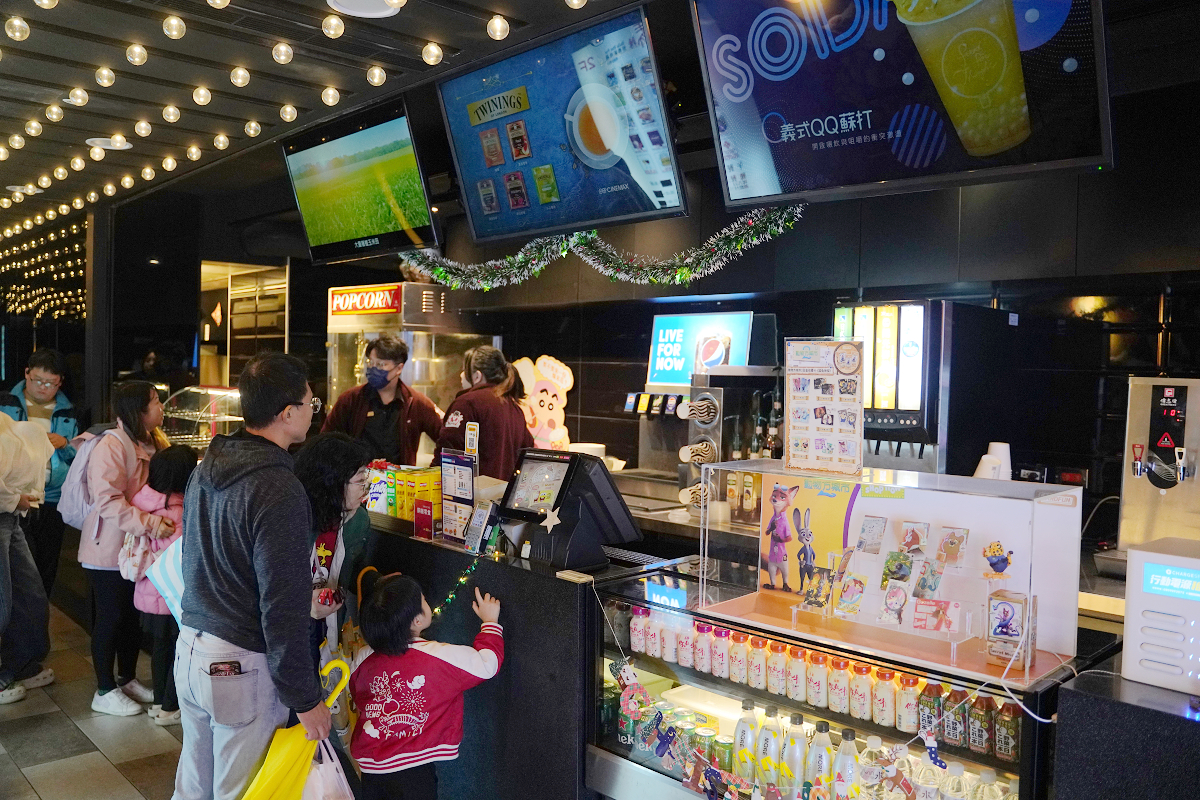 【桃園站前in89豪華影城】boomboom親子影廳 親子專屬沙發座椅 兒童遊戲區歡樂球池 - 第5張圖 【桃園站前in89豪華影城】boomboom親子影廳 親子專屬沙發座椅 兒童遊戲區歡樂球池