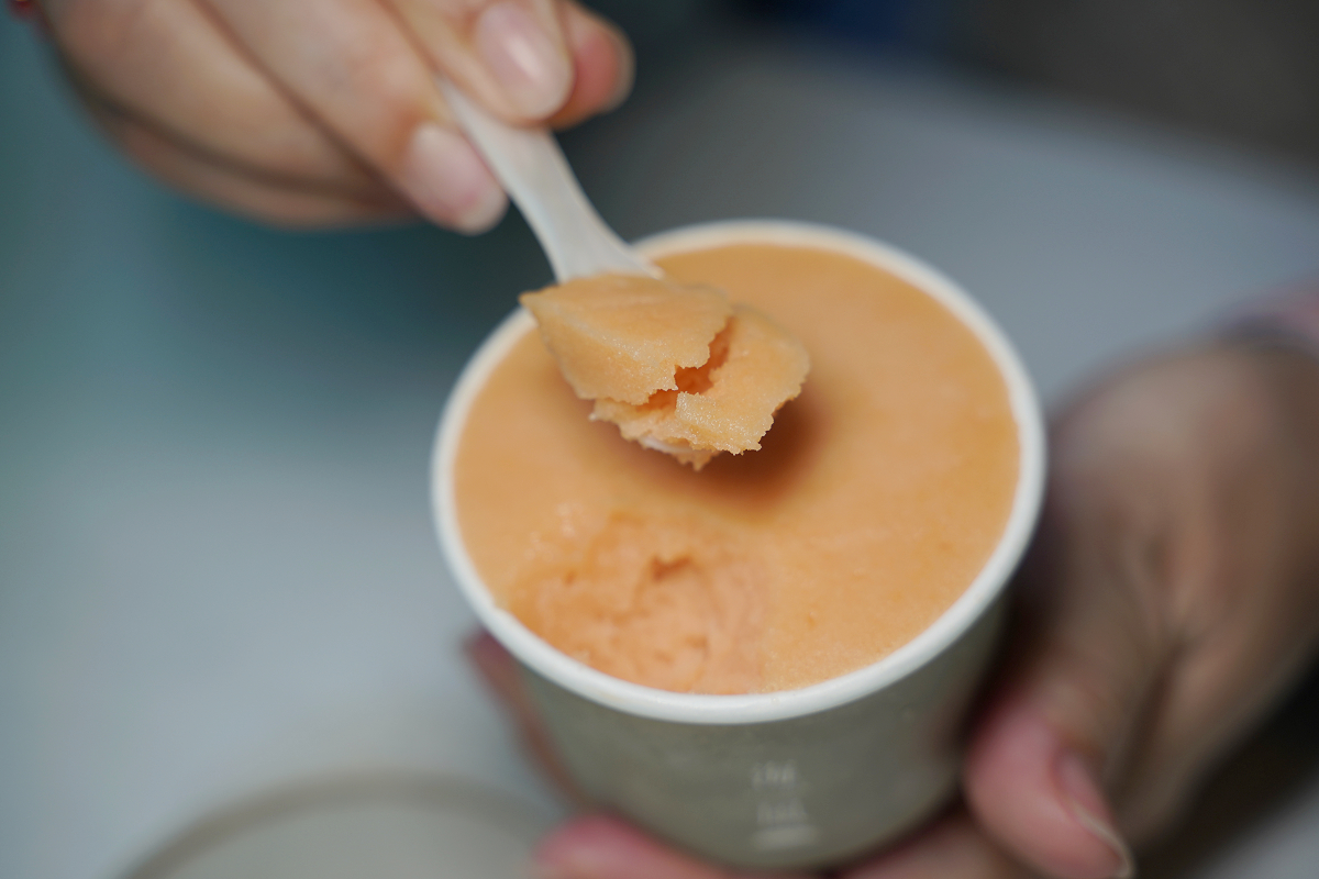 【海風號甜點列車開箱】透明珠寶餐盒夢幻登場 台中出發季節限定芋頭金沙馬卡龍 療癒系車廂超好拍