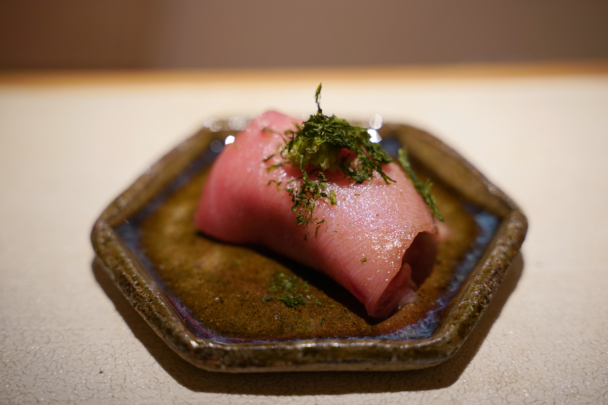 【鮨荻 sushi ogi】台北中山區無菜單料理推薦 台北條通商務聚餐/約會吃飯首選 你絕對沒吃過一次吃將近30道菜的OMAKASE! - 第12張圖 【鮨荻 sushi ogi】台北中山區無菜單料理推薦 台北條通商務聚餐/約會吃飯首選 你絕對沒吃過一次吃將近30道菜的OMAKASE!