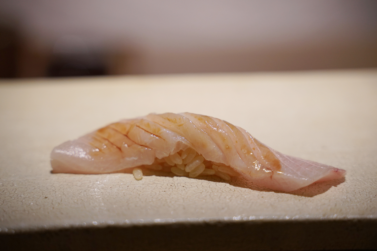 【鮨荻 sushi ogi】台北中山區無菜單料理推薦 台北條通商務聚餐/約會吃飯首選 你絕對沒吃過一次吃將近30道菜的OMAKASE! - 第27張圖 【鮨荻 sushi ogi】台北中山區無菜單料理推薦 台北條通商務聚餐/約會吃飯首選 你絕對沒吃過一次吃將近30道菜的OMAKASE!