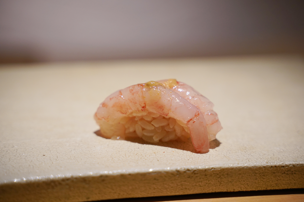 【鮨荻 sushi ogi】台北中山區無菜單料理推薦 台北條通商務聚餐/約會吃飯首選 你絕對沒吃過一次吃將近30道菜的OMAKASE! - 第29張圖 【鮨荻 sushi ogi】台北中山區無菜單料理推薦 台北條通商務聚餐/約會吃飯首選 你絕對沒吃過一次吃將近30道菜的OMAKASE!