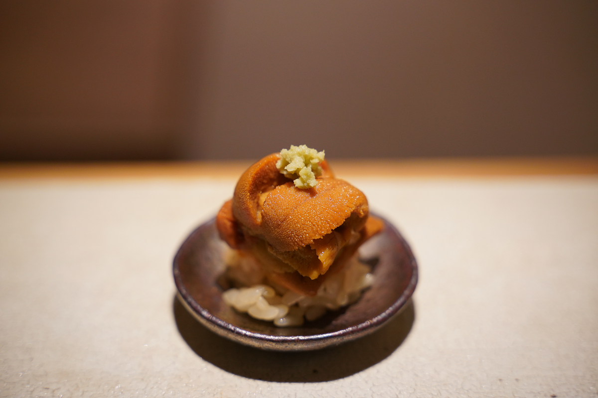 【鮨荻 sushi ogi】台北中山區無菜單料理推薦 台北條通商務聚餐/約會吃飯首選 你絕對沒吃過一次吃將近30道菜的OMAKASE! - 第31張圖 【鮨荻 sushi ogi】台北中山區無菜單料理推薦 台北條通商務聚餐/約會吃飯首選 你絕對沒吃過一次吃將近30道菜的OMAKASE!