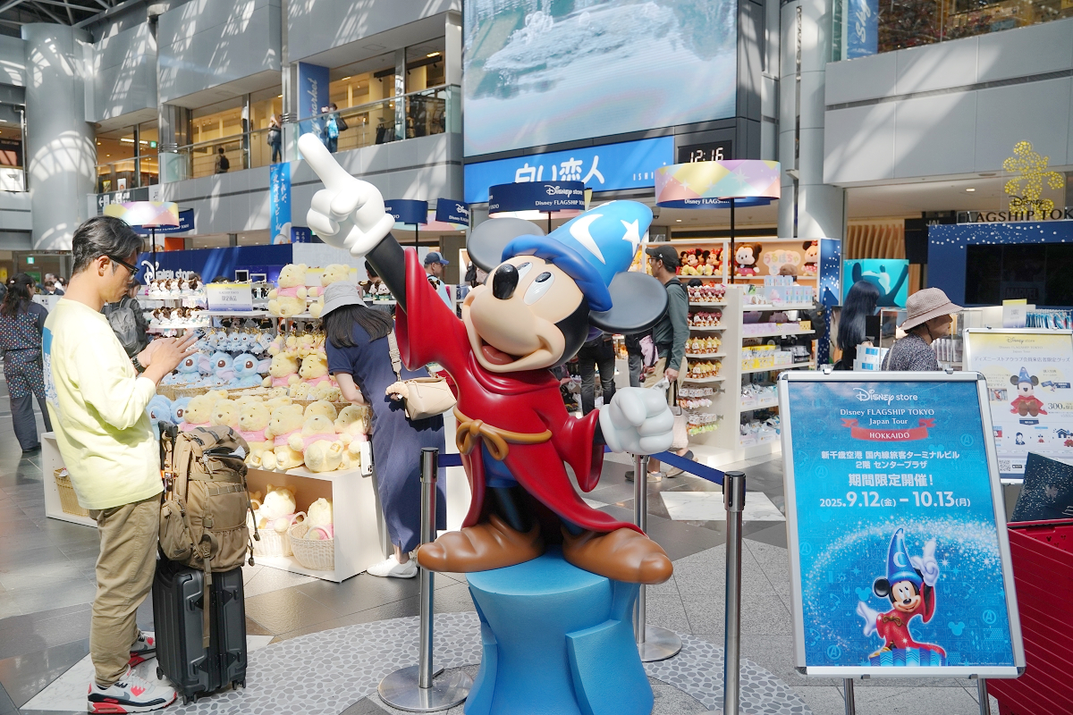 【北海道新千歲機場國內線航廈】超好逛四層樓商店街 餐廳/戲院/空港溫泉/鋼彈模型/初音未來 - 第7張圖 【北海道新千歲機場國內線航廈】超好逛四層樓商店街 餐廳/戲院/空港溫泉/鋼彈模型/初音未來