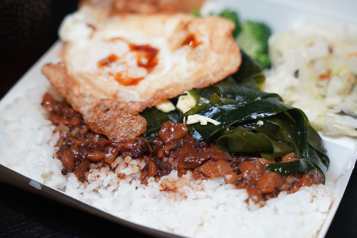 【享米飯堂】宜蘭大學美食推薦 宜蘭在地平價麵飯小吃便當 招牌必點自製川味麻辣雞/秘製酸辣雞 - 第13張圖 【享米飯堂】宜蘭大學美食推薦 宜蘭在地平價麵飯小吃便當 招牌必點自製川味麻辣雞/秘製酸辣雞