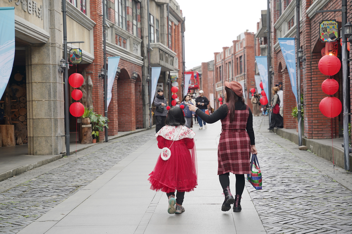 【煙波花時間宜蘭傳藝】夜宿蘭陽藝城漫遊古味巷陌 台灣首見聚落式住宿區 冰果室刨冰機兒童遊戲區