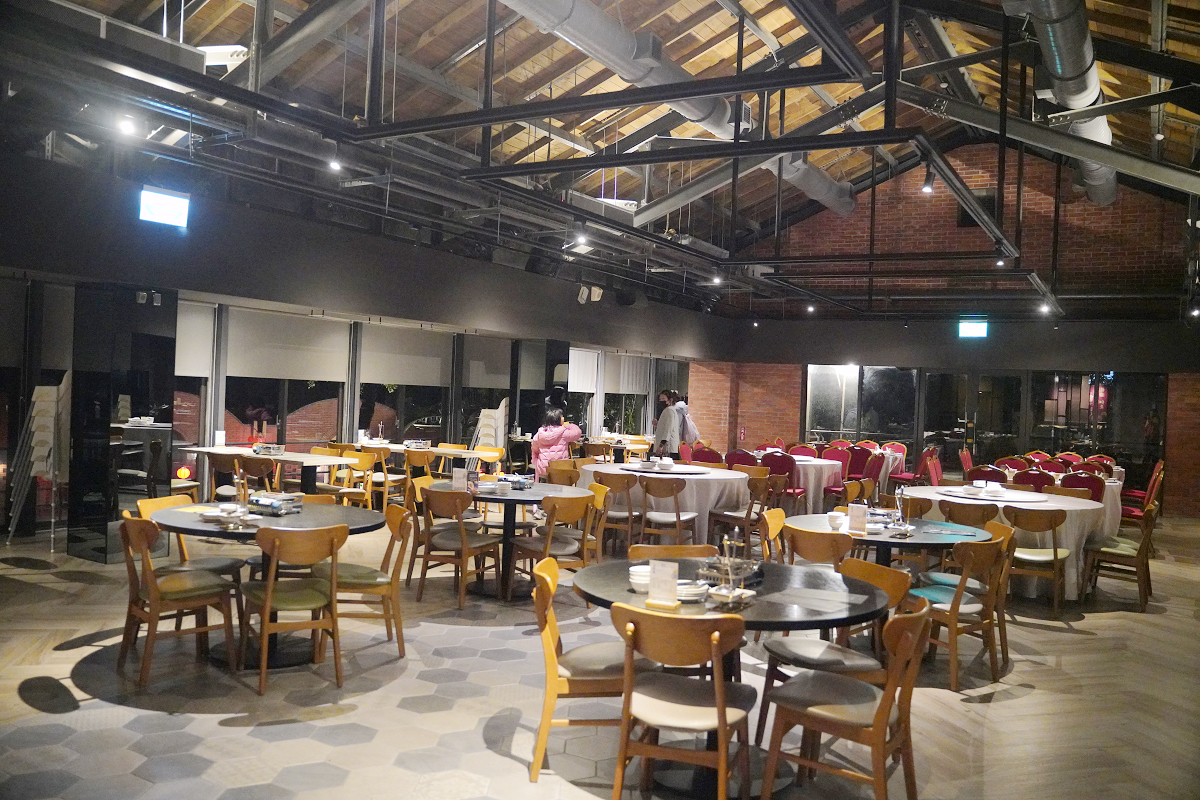 【滿饌樓】宜蘭傳藝中心美食餐廳推薦 細熬台味鍋物半自助吧吃到飽 煙波花時間晚餐好選擇