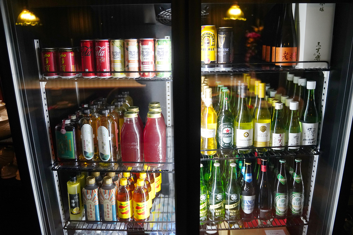 【老撈麻辣火鍋-順天外科醫院】大稻埕美食餐廳推薦 百年歷史日式老宅空間 沒預訂吃不到雞煲蟹鍋 - 第5張圖 【老撈麻辣火鍋-順天外科醫院】大稻埕美食餐廳推薦 百年歷史日式老宅空間 沒預訂吃不到雞煲蟹鍋