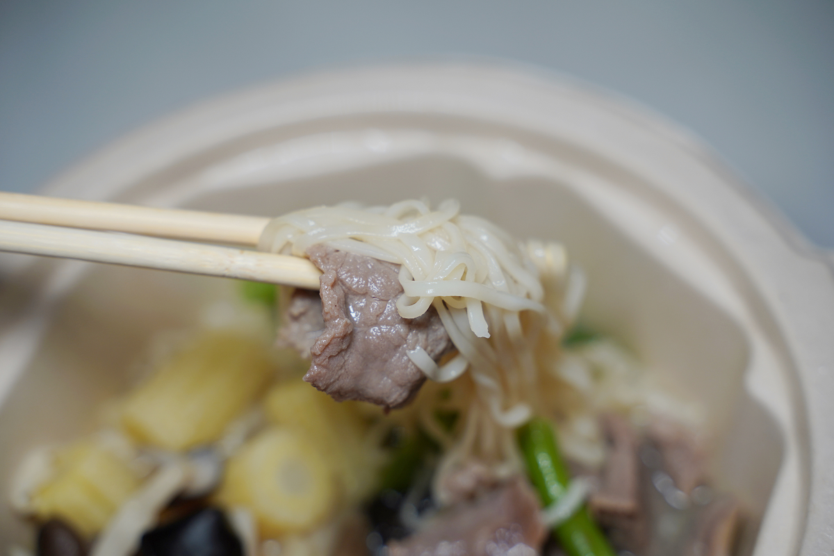 【Yo-Kai Express無人拉麵機開箱】泰國國民MAMA泡麵90秒現煮 24小時無人商店商機無限