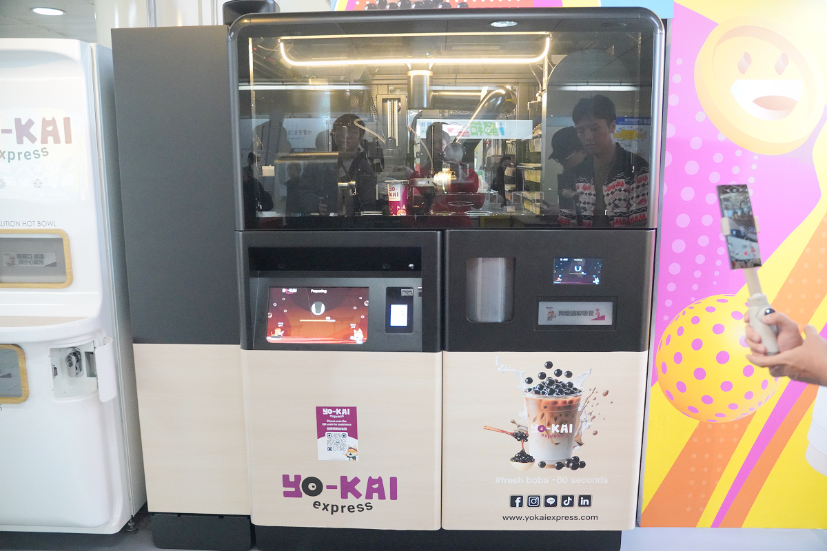 【Yo-Kai Express無人拉麵機開箱】泰國國民MAMA泡麵90秒現煮 24小時無人商店商機無限