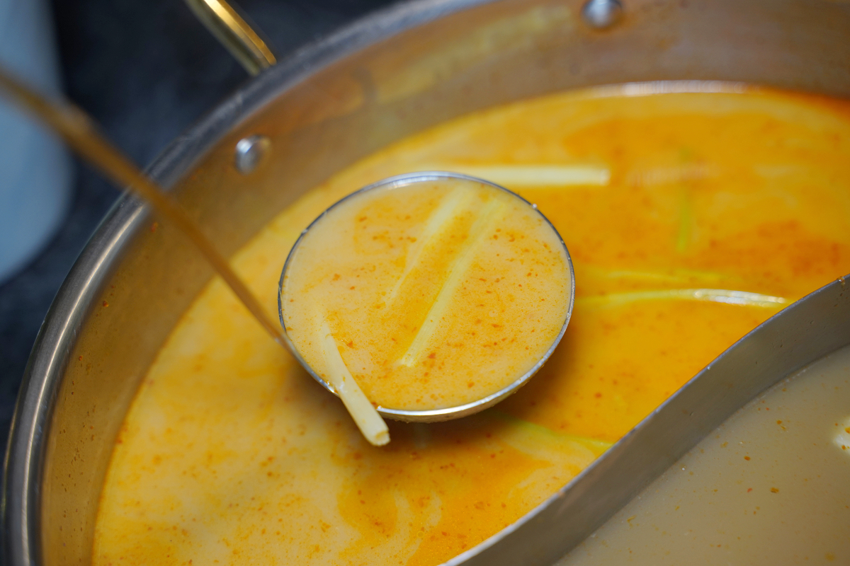 【老撈麻辣火鍋-順天外科醫院】大稻埕美食餐廳推薦 百年歷史日式老宅空間 沒預訂吃不到雞煲蟹鍋 - 第20張圖 【老撈麻辣火鍋-順天外科醫院】大稻埕美食餐廳推薦 百年歷史日式老宅空間 沒預訂吃不到雞煲蟹鍋