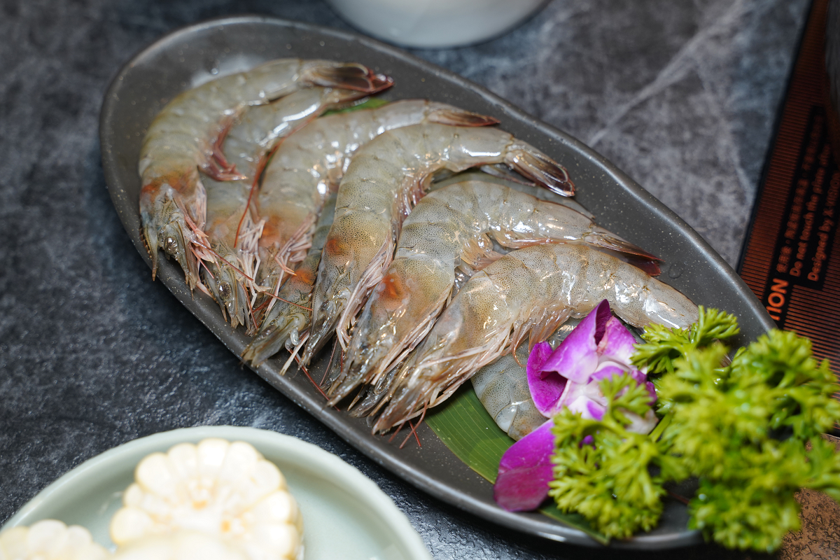 【老撈麻辣火鍋-順天外科醫院】大稻埕美食餐廳推薦 百年歷史日式老宅空間 沒預訂吃不到雞煲蟹鍋 - 第26張圖 【老撈麻辣火鍋-順天外科醫院】大稻埕美食餐廳推薦 百年歷史日式老宅空間 沒預訂吃不到雞煲蟹鍋