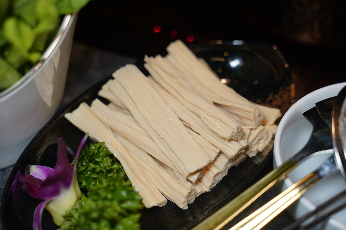 【老撈麻辣火鍋-順天外科醫院】大稻埕美食餐廳推薦 百年歷史日式老宅空間 沒預訂吃不到雞煲蟹鍋 - 第29張圖 【老撈麻辣火鍋-順天外科醫院】大稻埕美食餐廳推薦 百年歷史日式老宅空間 沒預訂吃不到雞煲蟹鍋