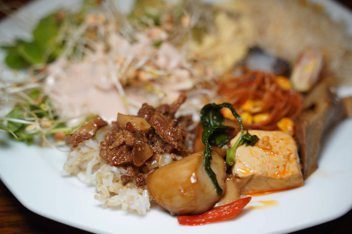 【食寓蕃薯藤自然派早午餐二訪】中壢早午餐吃到飽每人280元起 1930年代日式宿舍食農故事館