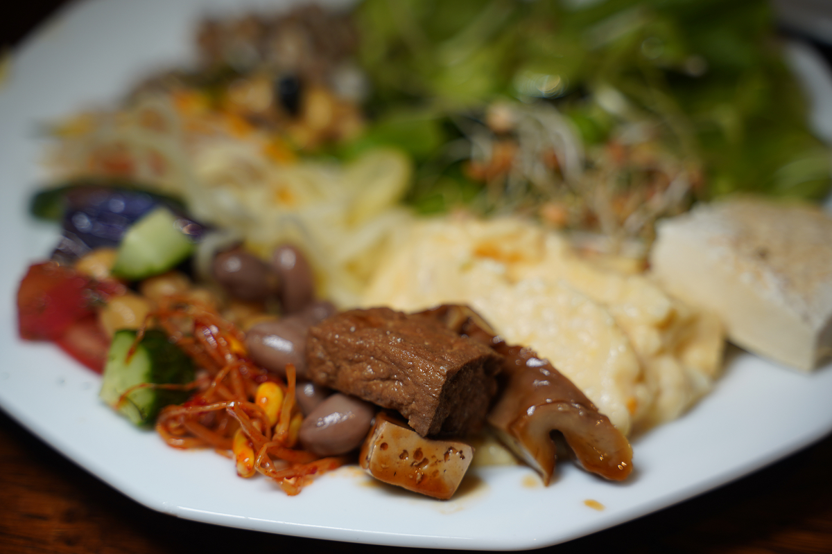 【食寓蕃薯藤自然派早午餐二訪】中壢早午餐吃到飽每人280元起 1930年代日式宿舍食農故事館