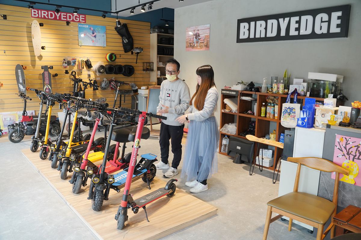 【BIRDSEDGE電動滑板電動滑板車新竹旗艦店】新竹電動滑板車推薦 實體店面完整保固可試乘