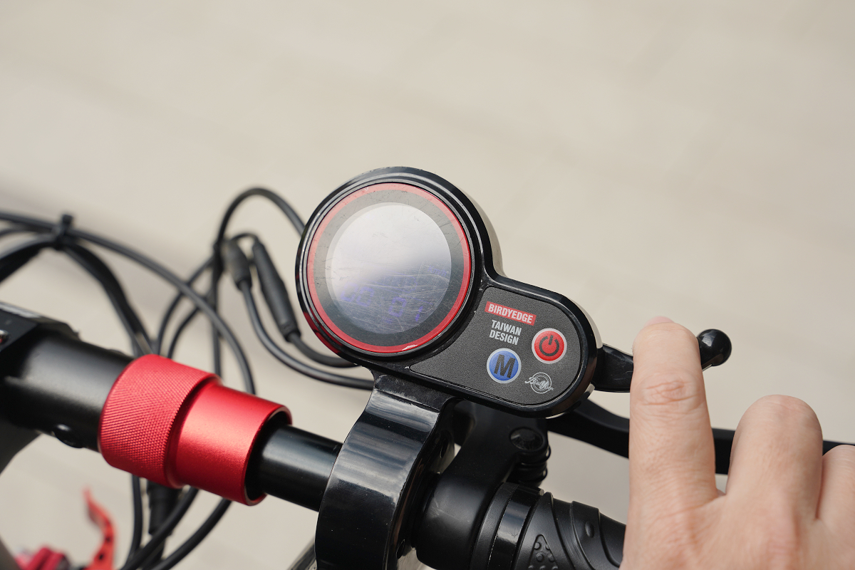 【BIRDSEDGE電動滑板電動滑板車新竹旗艦店】新竹電動滑板車推薦 實體店面完整保固可試乘