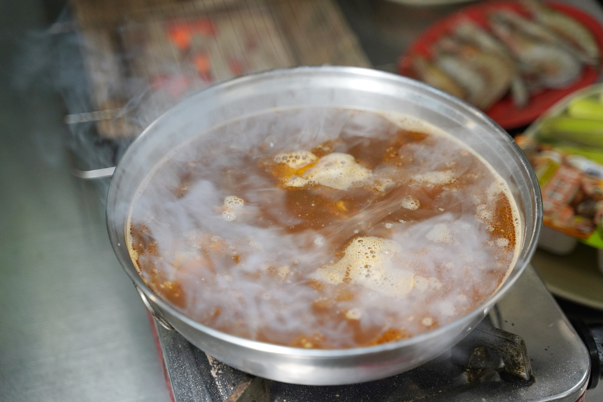 【蚵老爺-烤鮮蚵羊肉爐】內壢吃到飽推薦 每人299元鮮蚵蛤蜊吃到飽 老饕羊肉爐/熱炒美味必點