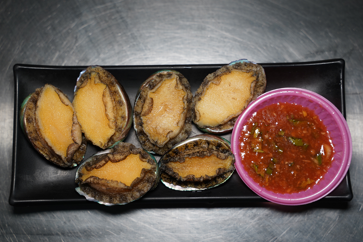 【蚵老爺-烤鮮蚵羊肉爐】內壢吃到飽推薦 每人299元鮮蚵蛤蜊吃到飽 老饕羊肉爐/熱炒美味必點