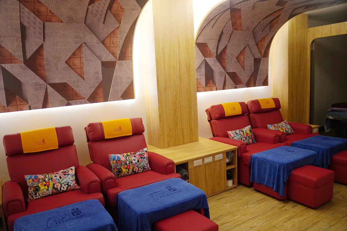 【北門足體養生館開封店】日韓遊客最愛足體按摩會館 全新開幕四層樓絕美環境 腳底按摩550元起