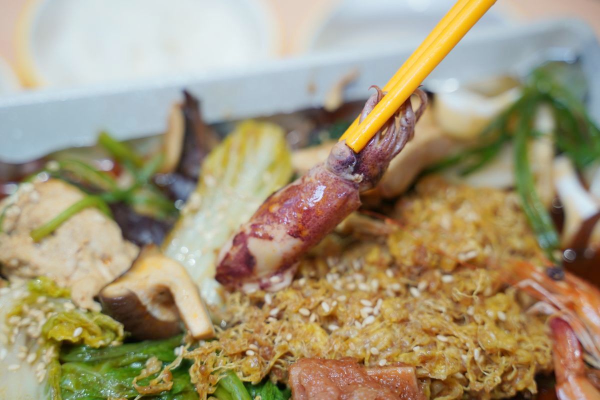 【小谷姐姐】台灣首家麻辣拌×麻辣燙×鐵板香鍋三合一 客製化麻辣料理自由選麻辣度與配料