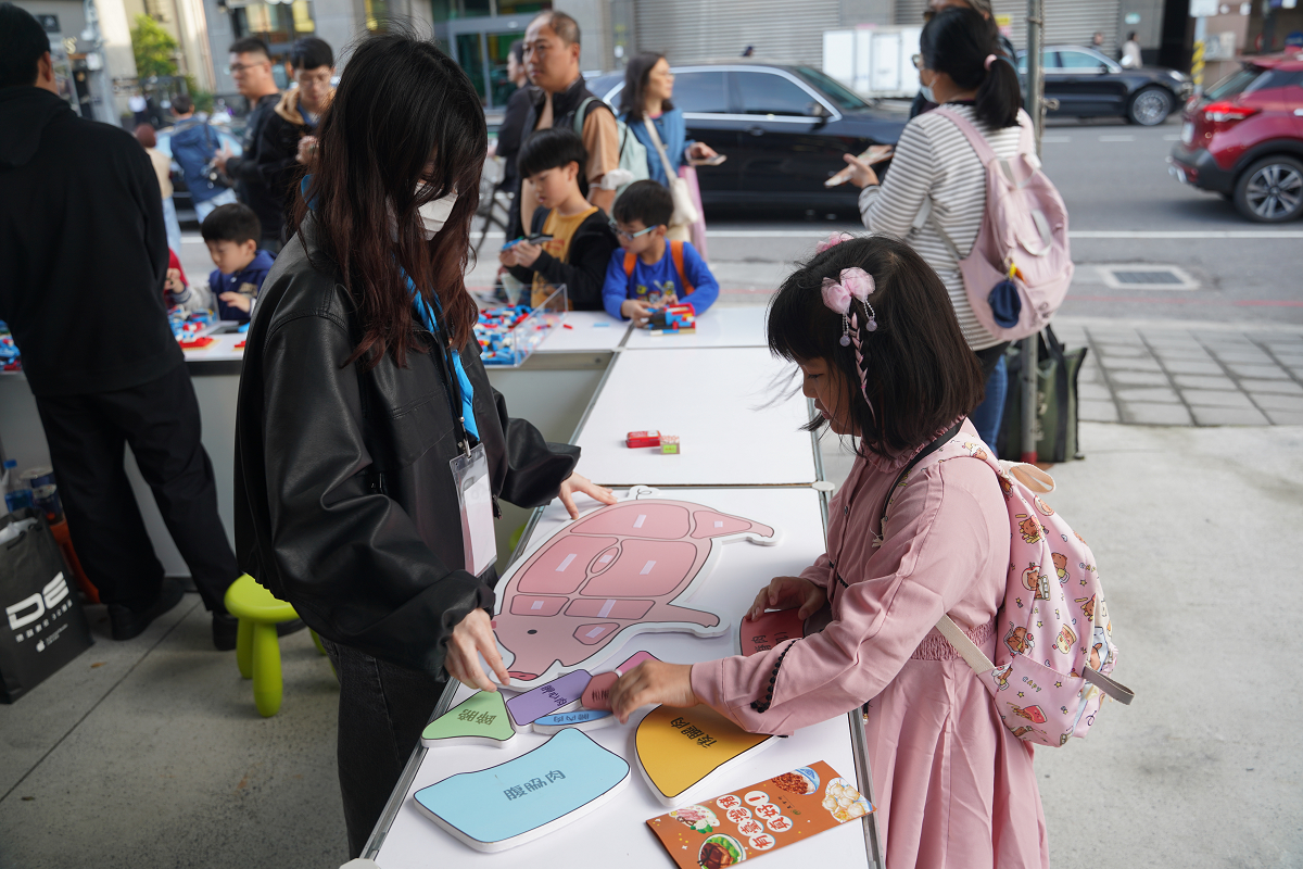 【有臺灣豬真好】台北親子活動闖關+DIY體驗食農教育 農業部國產豬行銷推廣活動 臺北希望廣場